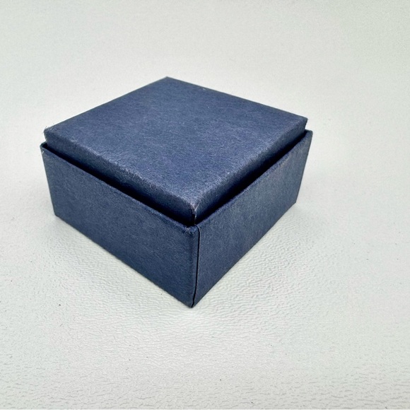 NEW Diamonique Sterling Silver Diamond Look Stud Earrings CZ NWT NIB Gift Ready - Picture 11 of 12